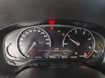 BMW 520 2017 - 23500 EUR, 165600 km - AUTO.MOTO.pt - 165600km - foto 28 de 38