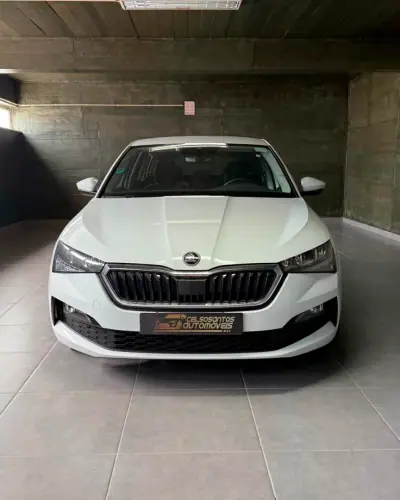 Skoda Scala 2023 - 15250 EUR, 67400 km - 67400km - foto 2 de 16
