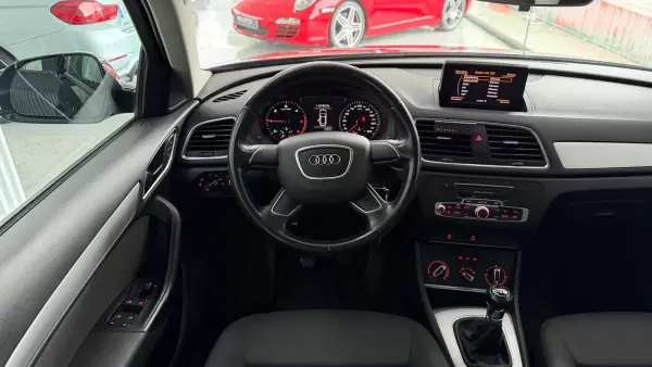Audi Q3 2015 - 18990 EUR, 151000 km - AUTO.MOTO.pt - 151000km - foto 11 de 25