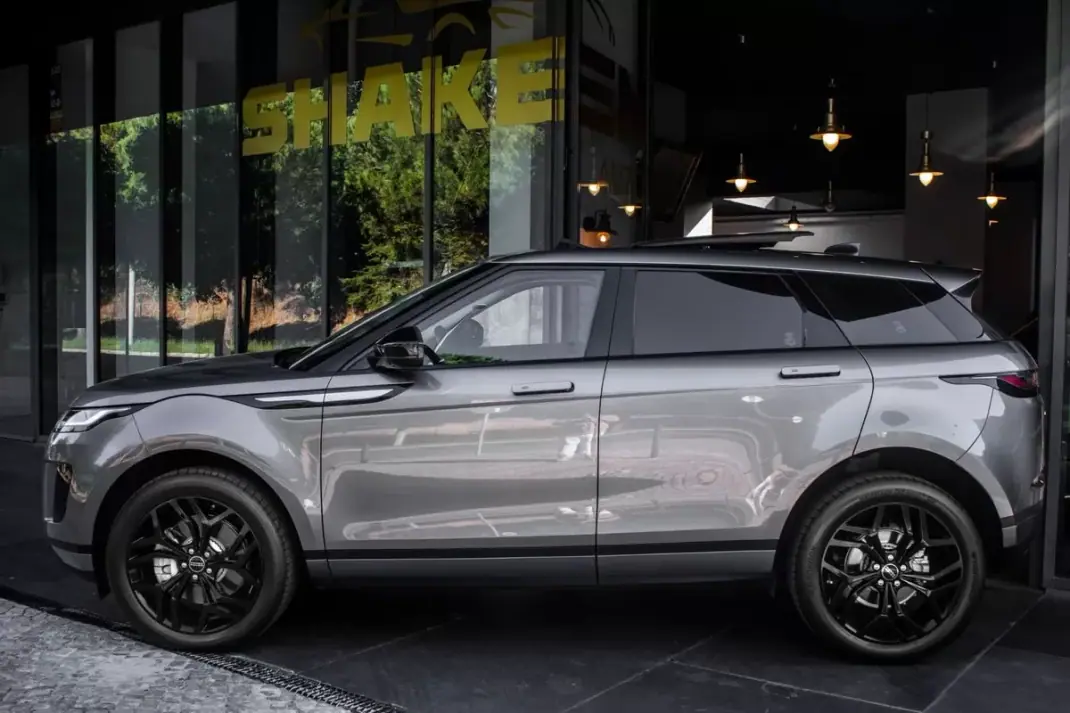 Land Rover Range Rover Evoque 2020 - 32990 EUR, 84922 km - AUTO.MOTO.pt - 84922km - foto 2 de 56