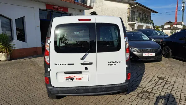 Renault Kangoo 2019 - 18900 EUR, 210580 km - AUTO.MOTO.pt - 210580km - foto 8 de 28