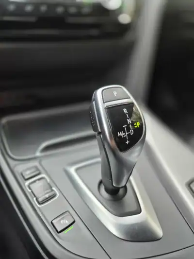 BMW 420 Gran Coupé 2018 - 26980 EUR, 80000 km - AUTO.MOTO.pt - 80000km - foto 13 de 25
