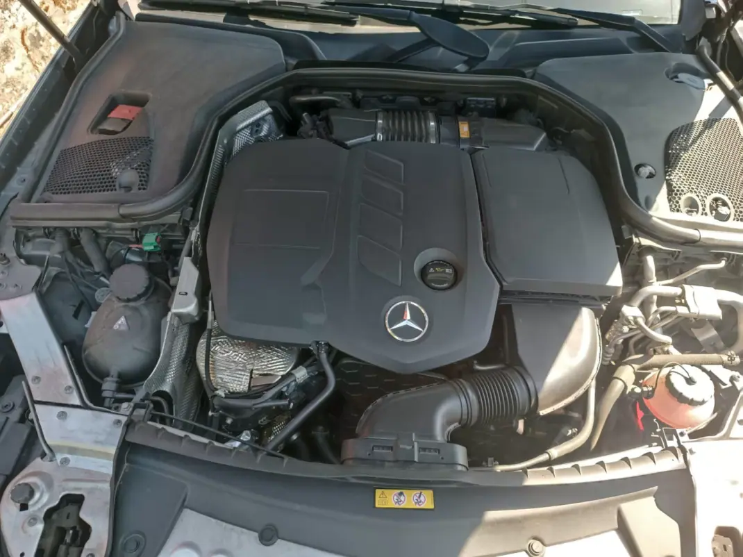 Mercedes-Benz E 300 2019 - 27500 EUR, 150200 km - 150200km - foto 18 de 18