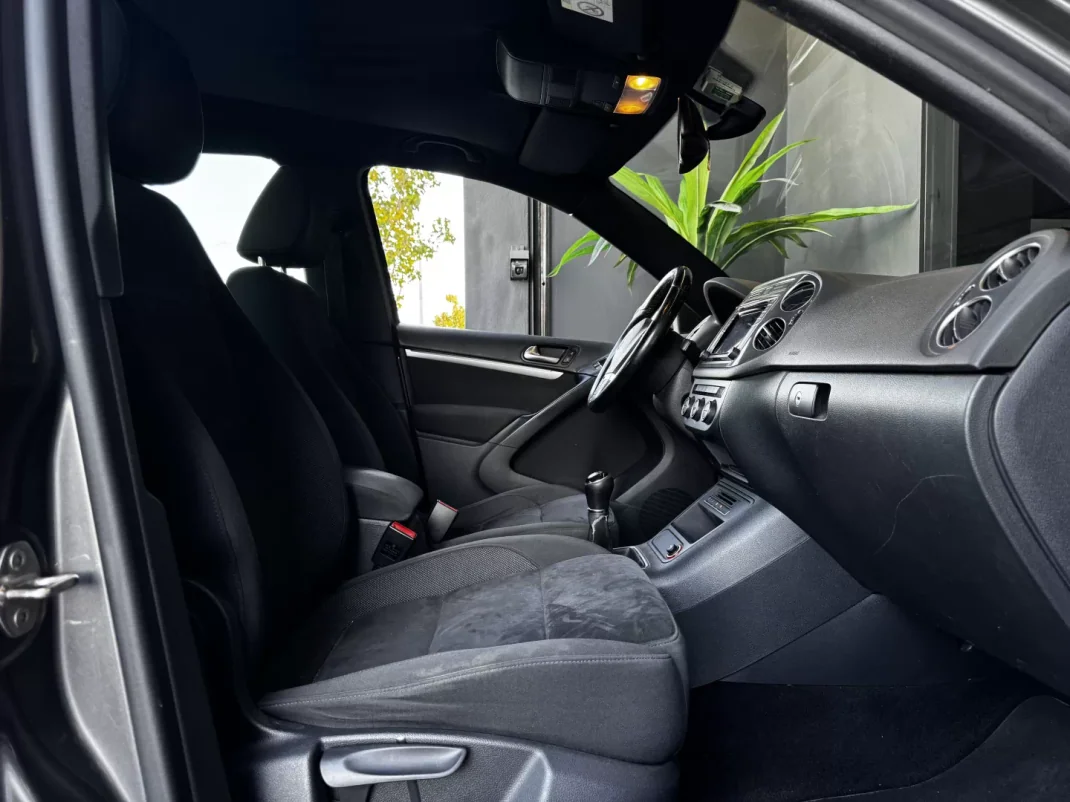 Volkswagen Tiguan 2016 - 16990 EUR, 190300 km - AUTO.MOTO.pt - 190300km - foto 33 de 34