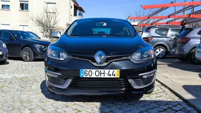 Renault Mégane 2014 - 8450 EUR, 282266 km - AUTO.MOTO.pt - 282266km - foto 2 de 8