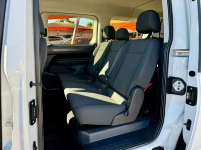 Volkswagen Caddy 2024 - 34950 EUR, 35345 km - AUTO.MOTO.pt - 35345km - foto 8 de 10