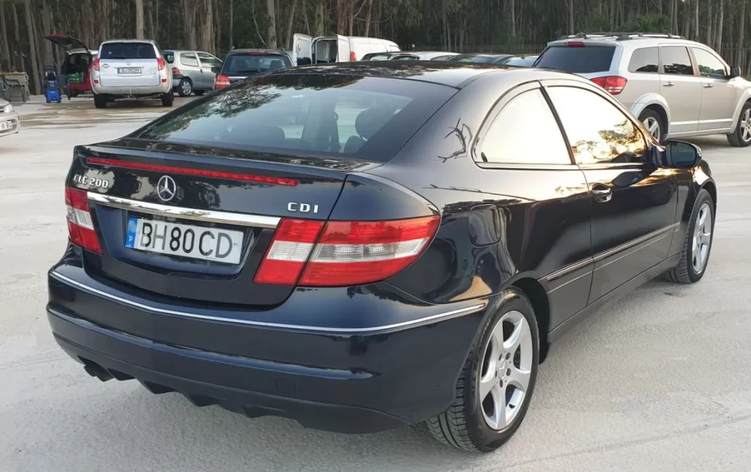 Mercedes-Benz CLC 200 2010 - 10990 EUR, 259000 km - AUTO.MOTO.pt - 259000km - foto 6 de 46