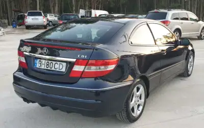 Mercedes-Benz CLC 200 2010 - 10990 EUR, 259000 km - AUTO.MOTO.pt - 259000km - foto 6 de 46
