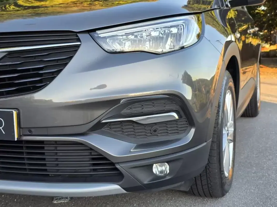 Opel Grandland X 2020 - 15499 EUR, 108544 km - 108544km - foto 6 de 34