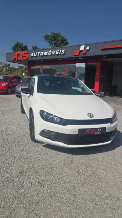 Volkswagen Scirocco 2012 - 220000km