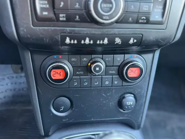 Nissan Qashqai +2 2009 - 6900 EUR, 281246 km - AUTO.MOTO.pt - 281246km - foto 8 de 17