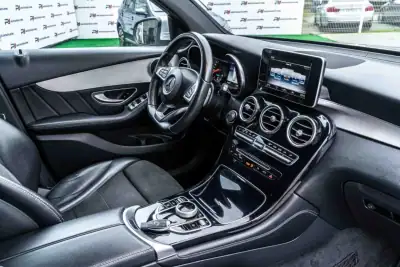 Mercedes-Benz GLC 250 2018 - 33900 EUR, 186200 km - AUTO.MOTO.pt - 186200km - foto 14 de 19