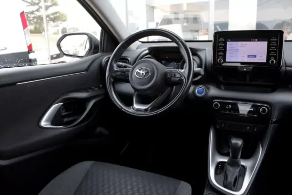 Toyota Yaris 2022 - 21900 EUR, 71200 km - AUTO.MOTO.pt - 71200km - foto 7 de 21