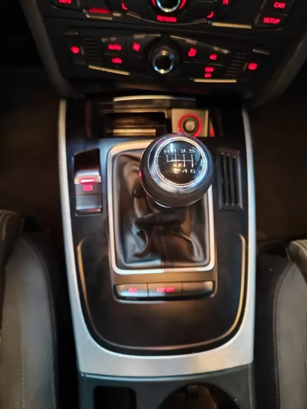 Audi A4 Avant 2009 - 12950 EUR, 231500 km - AUTO.MOTO.pt - 231500km - foto 31 de 36