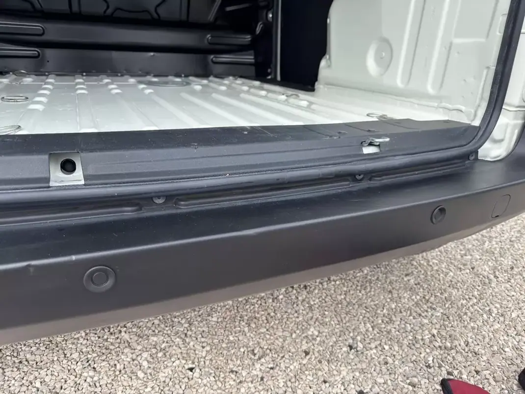 Fiat FIORINO C/IVA AC PORTA LATERAL 2019 - 7950 EUR, 179990 km - AUTO.MOTO.pt - 179990km - foto 17 de 18