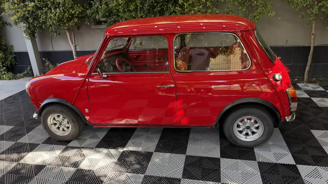 MINI 1000 1974 - 15000 EUR, 23900 km - AUTO.MOTO.pt - 23900km - foto 5 de 20
