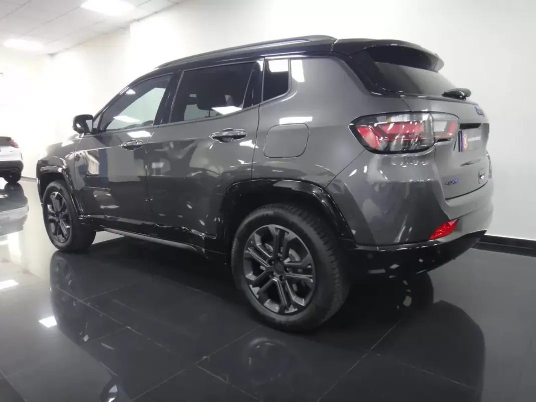 Jeep Compass 2021 - 20900 EUR, 100000 km - AUTO.MOTO.pt - 100000km - foto 6 de 40
