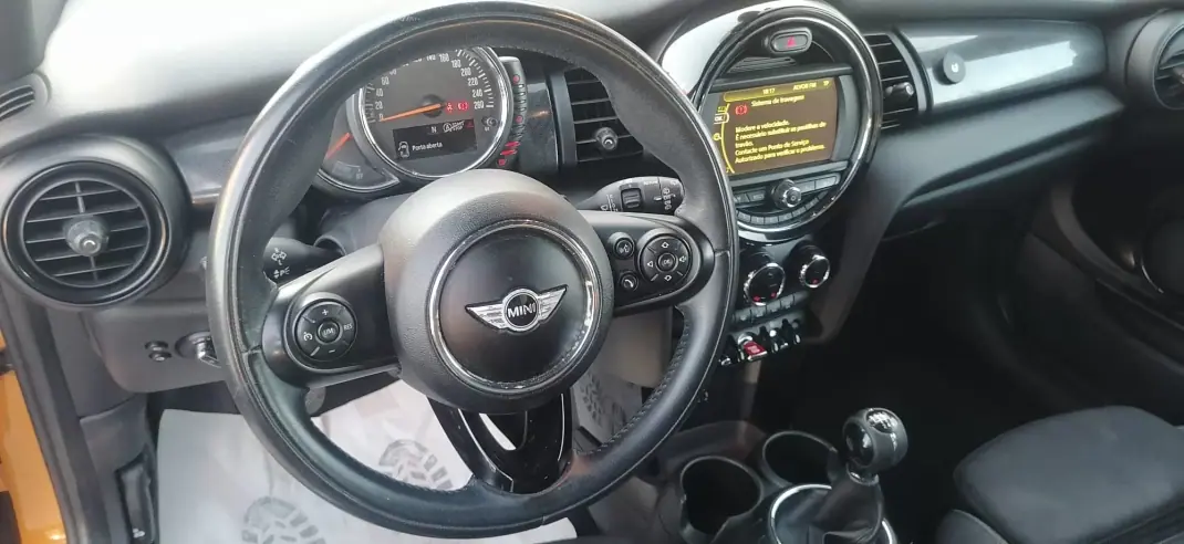 MINI Cooper 2015 - 13900 EUR, 169000 km - AUTO.MOTO.pt - 169000km - foto 6 de 13