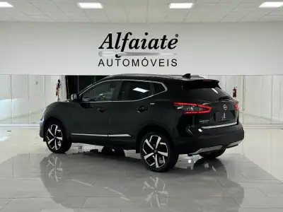 Nissan Qashqai 2017 - 16890 EUR, 117000 km - AUTO.MOTO.pt - 117000km - foto 5 de 40