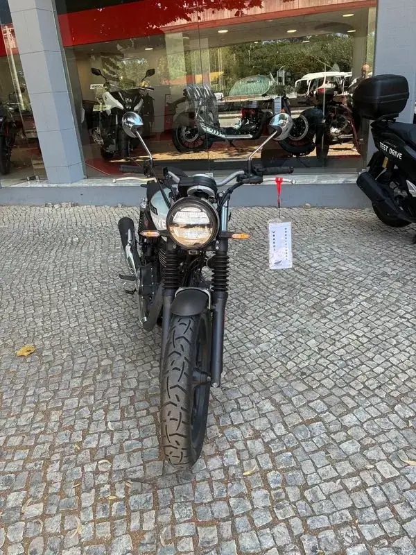 Honda GB 2025 - 4350 EUR, 693 km - AUTO.MOTO.pt - 693km - foto 2 de 12