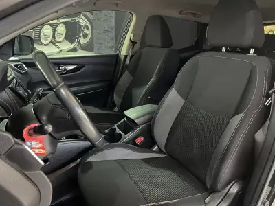 Nissan Qashqai 2019 - 19900 EUR, 113385 km - AUTO.MOTO.pt - 113385km - foto 7 de 22