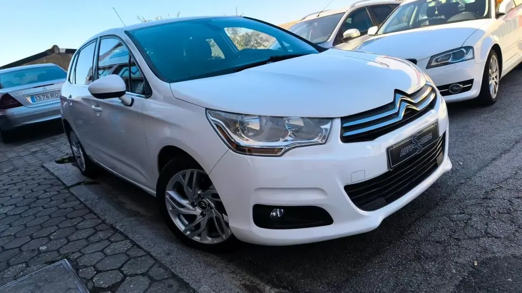 Citroën C4 2011 - 8900 EUR, 160000 km - AUTO.MOTO.pt - 160000km - foto 13 de 18