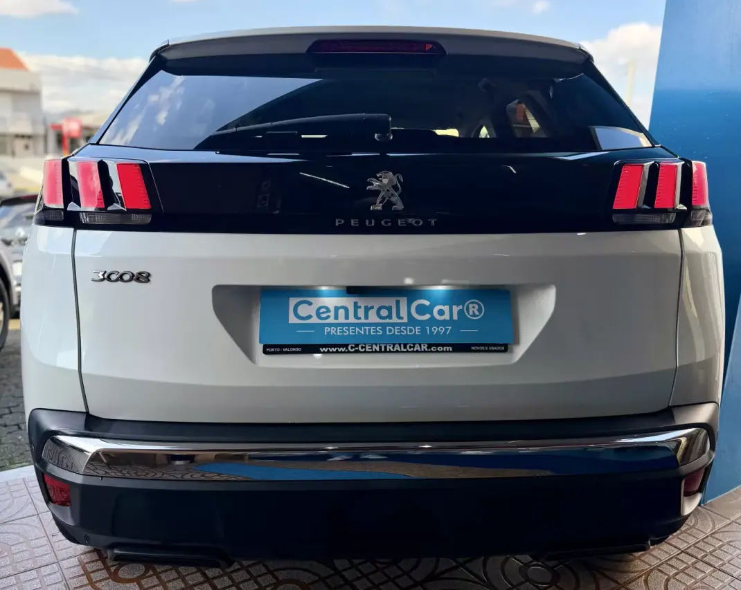 Peugeot 3008 2020 - 22950 EUR, 73000 km - AUTO.MOTO.pt - 73000km - foto 9 de 30