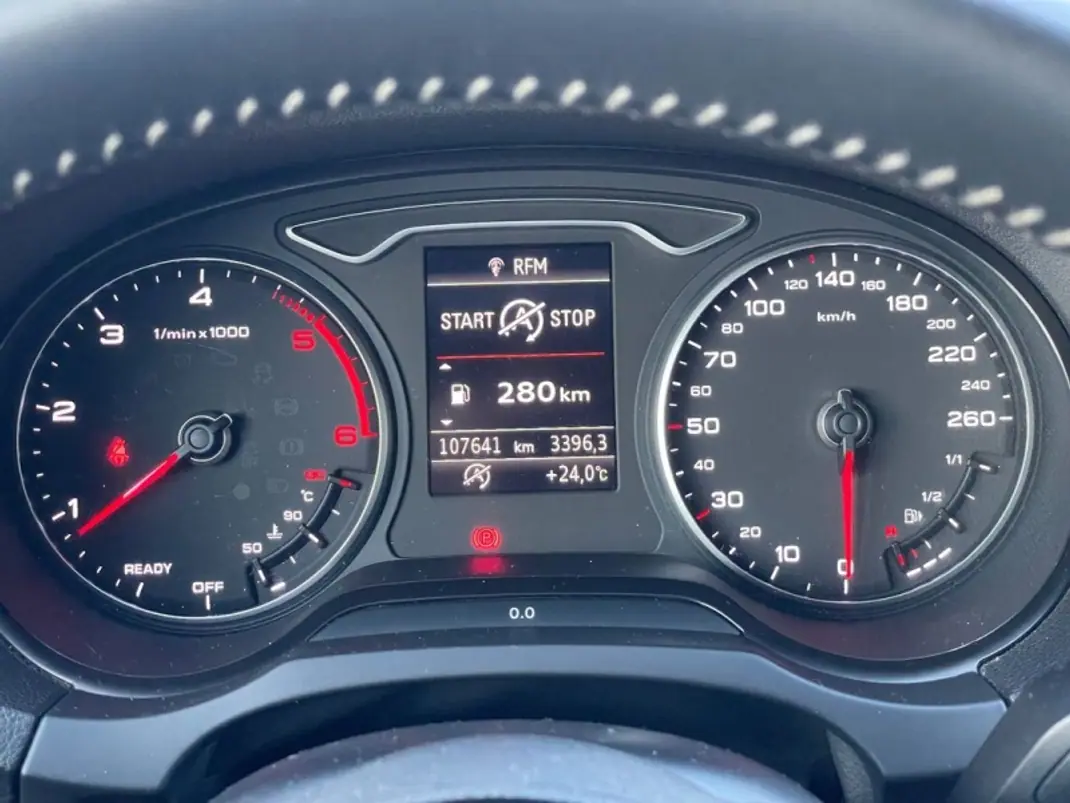 Audi A3 Limousine 2019 - 24999 EUR, 107600 km - AUTO.MOTO.pt - 107600km - foto 18 de 43