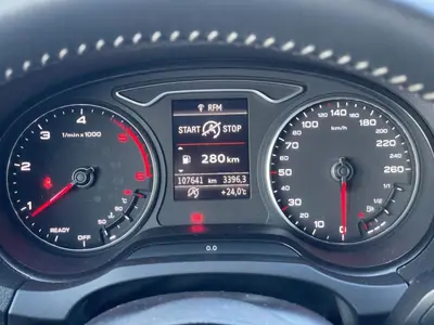 Audi A3 Limousine 2019 - 24999 EUR, 107600 km - AUTO.MOTO.pt - 107600km - foto 18 de 43