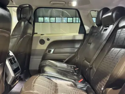 Land Rover Range Rover Sport 2019 - 44750 EUR, 110700 km - AUTO.MOTO.pt - 110700km - foto 16 de 60