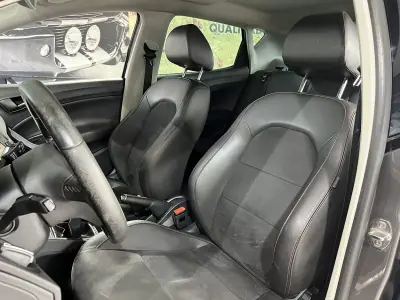 SEAT Ibiza 2016 - 10900 EUR, 186942 km - AUTO.MOTO.pt - 186942km - foto 7 de 25