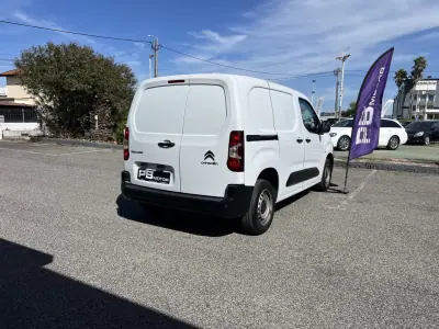Citroën 2023 - 14900 EUR, 148151 km - 148151km - foto 4 de 12