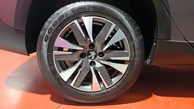 Peugeot 2008 2016 - 13750 EUR, 44423 km - AUTO.MOTO.pt - 44423km - foto 14 de 58