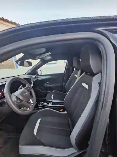 Opel Mokka 2024 - 20000 EUR, 35000 km - 35000km - foto 4 de 13
