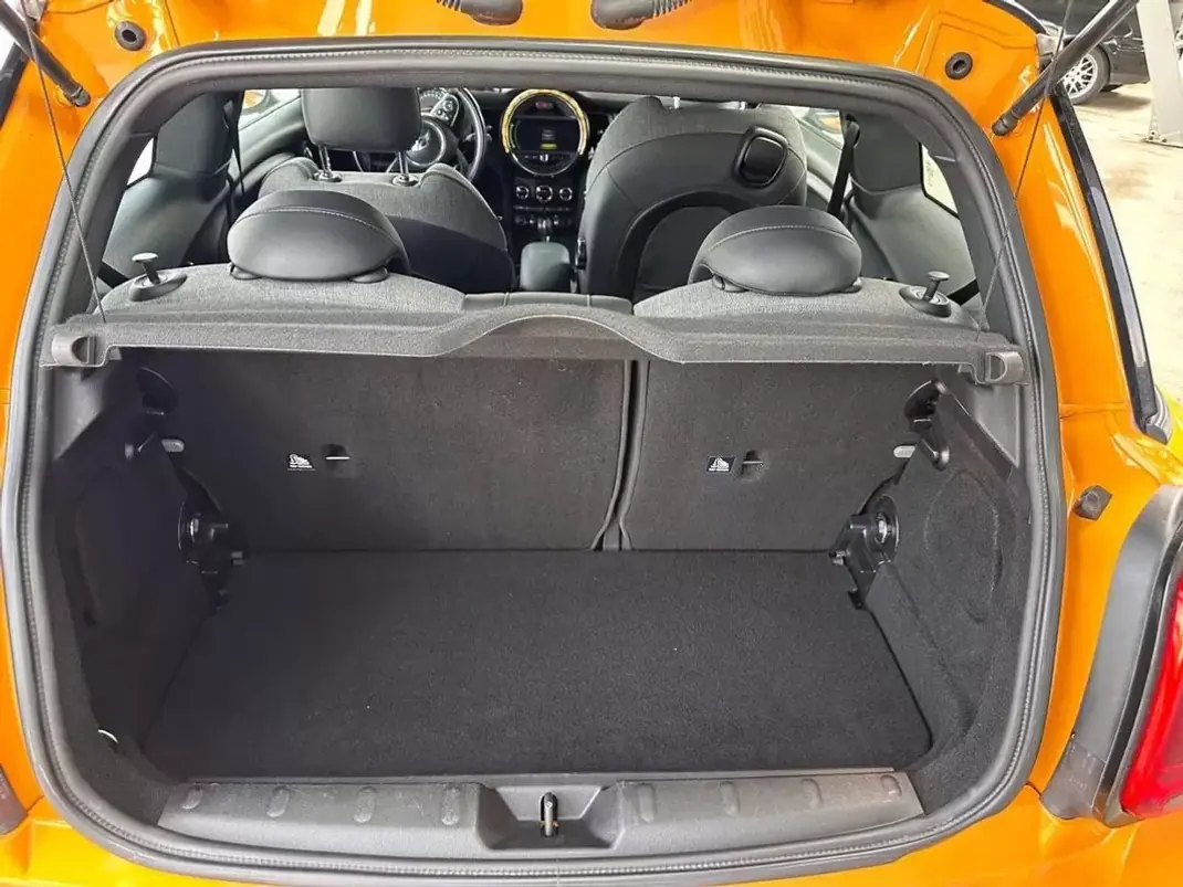 MINI One 2014 - 12500 EUR, 209066 km - AUTO.MOTO.pt - 209066km - foto 8 de 15
