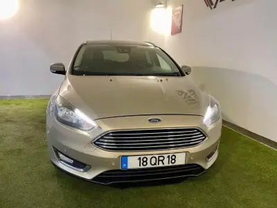 Ford Focus SW 2015 - 10750 EUR, 153000 km - AUTO.MOTO.pt - 153000km - foto 4 de 35