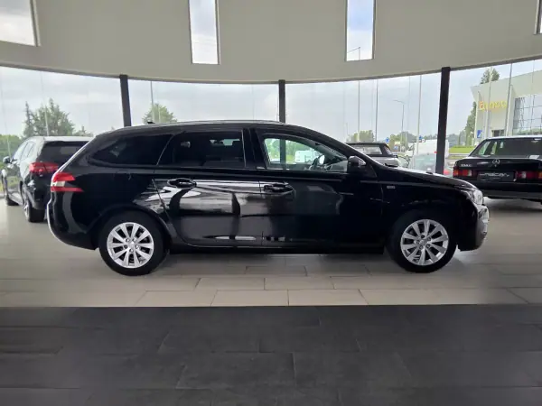 Peugeot 308 SW 2016 - 8990 EUR, 150869 km - AUTO.MOTO.pt - 150869km - foto 7 de 31