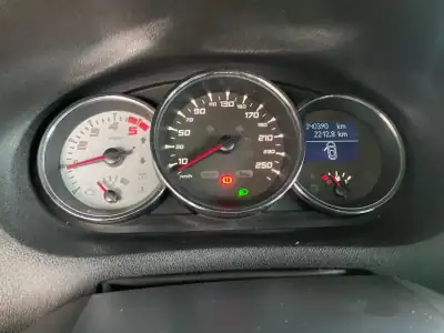 Renault Mégane Sport Tourer 2010 - 4990 EUR, 340390 km - AUTO.MOTO.pt - 340390km - foto 29 de 44