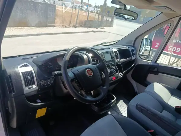 Fiat Doblo 2016 - 20000 EUR, 183000 km - AUTO.MOTO.pt - 183000km - foto 31 de 43