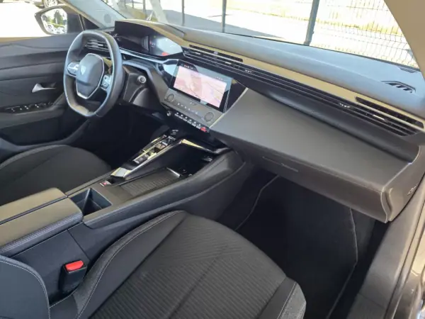 Peugeot 308 SW 2022 - 18990 EUR, 138000 km - AUTO.MOTO.pt - 138000km - foto 14 de 40
