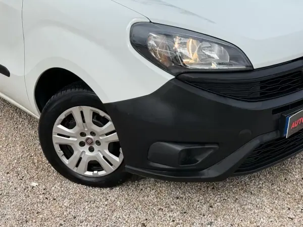 Fiat Doblo 2021 - 12250 EUR, 129990 km - AUTO.MOTO.pt - 129990km - foto 15 de 19