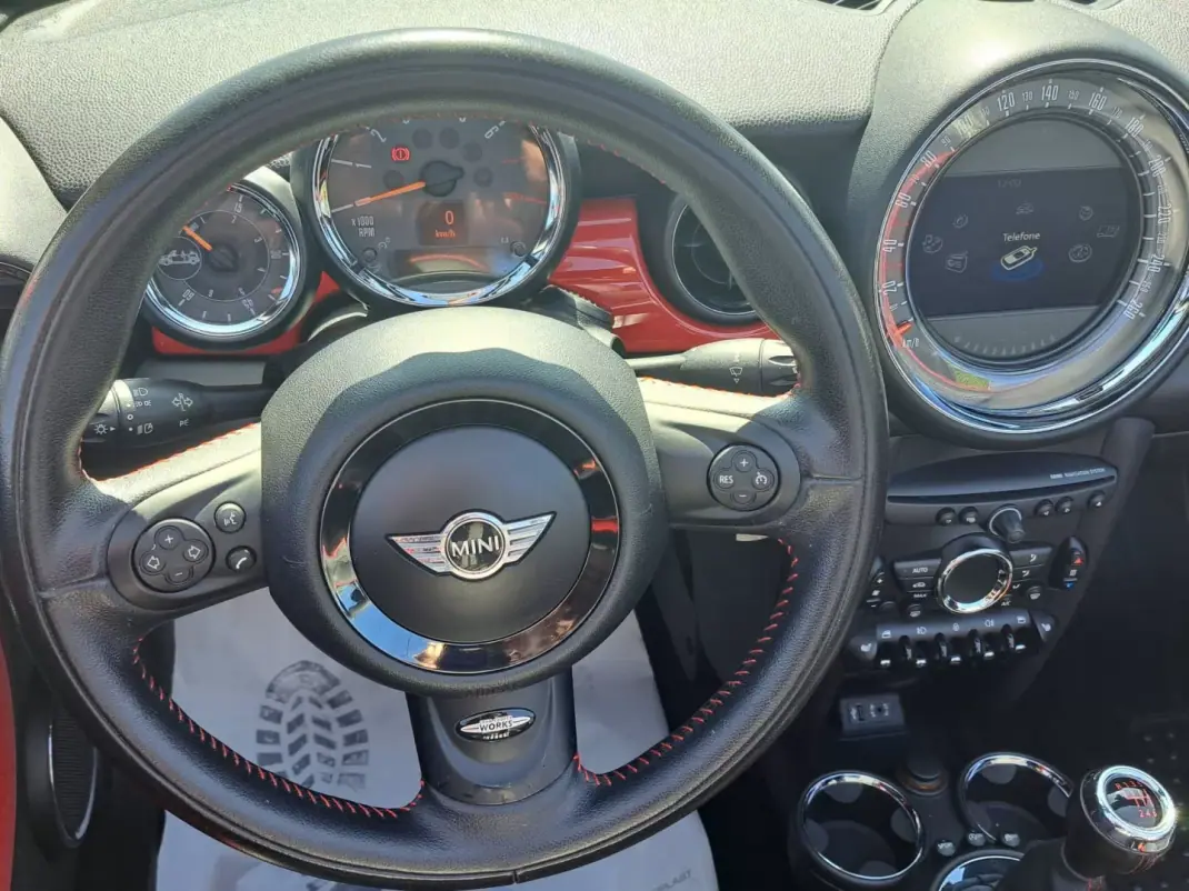 MINI Roadster 2012 - 16990 EUR, 102919 km - 102919km - foto 12 de 47