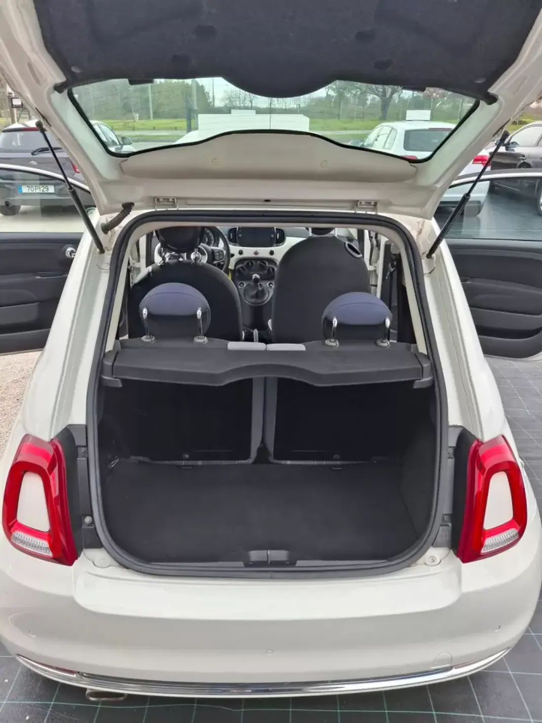 Fiat 500L 2019 - 9500 EUR, 149121 km - AUTO.MOTO.pt - 149121km - foto 8 de 15