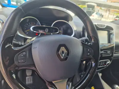 Renault Clio 2014 - 10490 EUR, 118020 km - AUTO.MOTO.pt - 118020km - foto 27 de 36