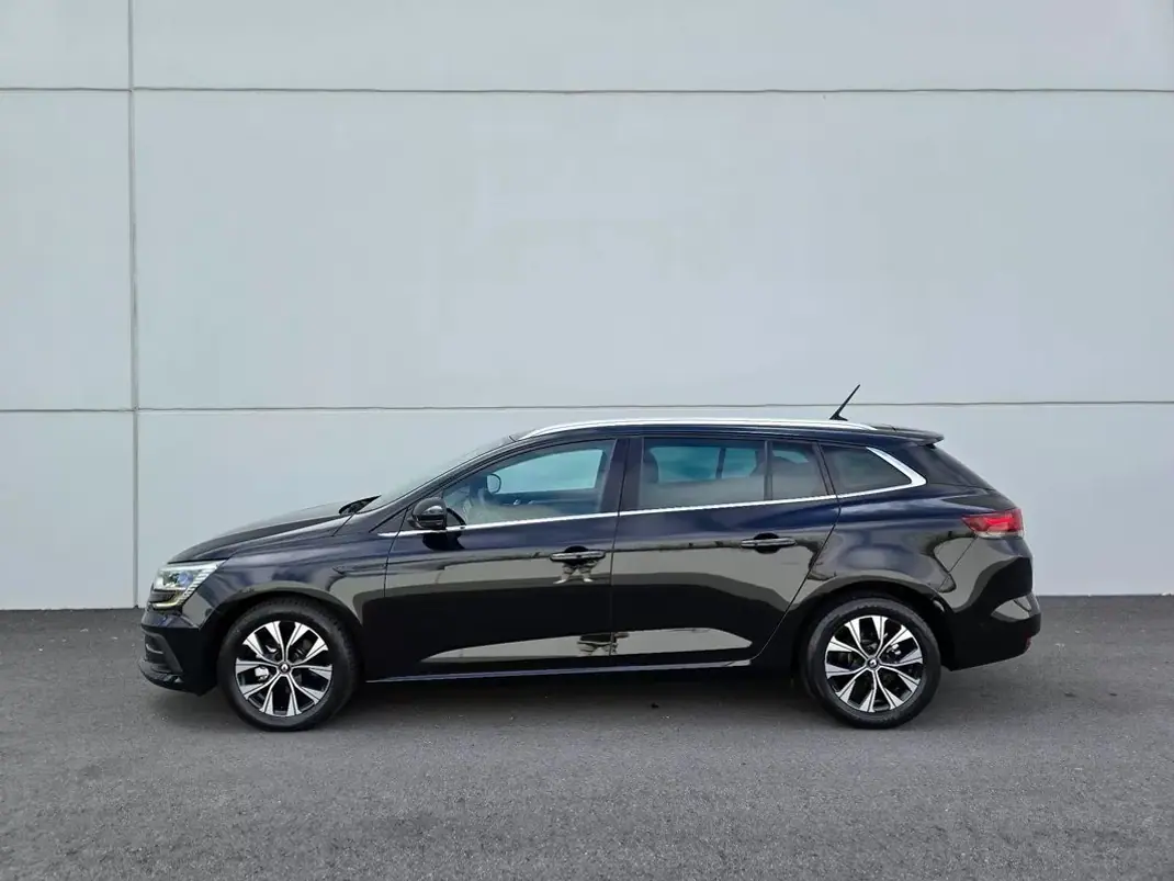 Renault Mégane 2021 - 15400 EUR, 63000 km - 63000km - foto 4 de 30