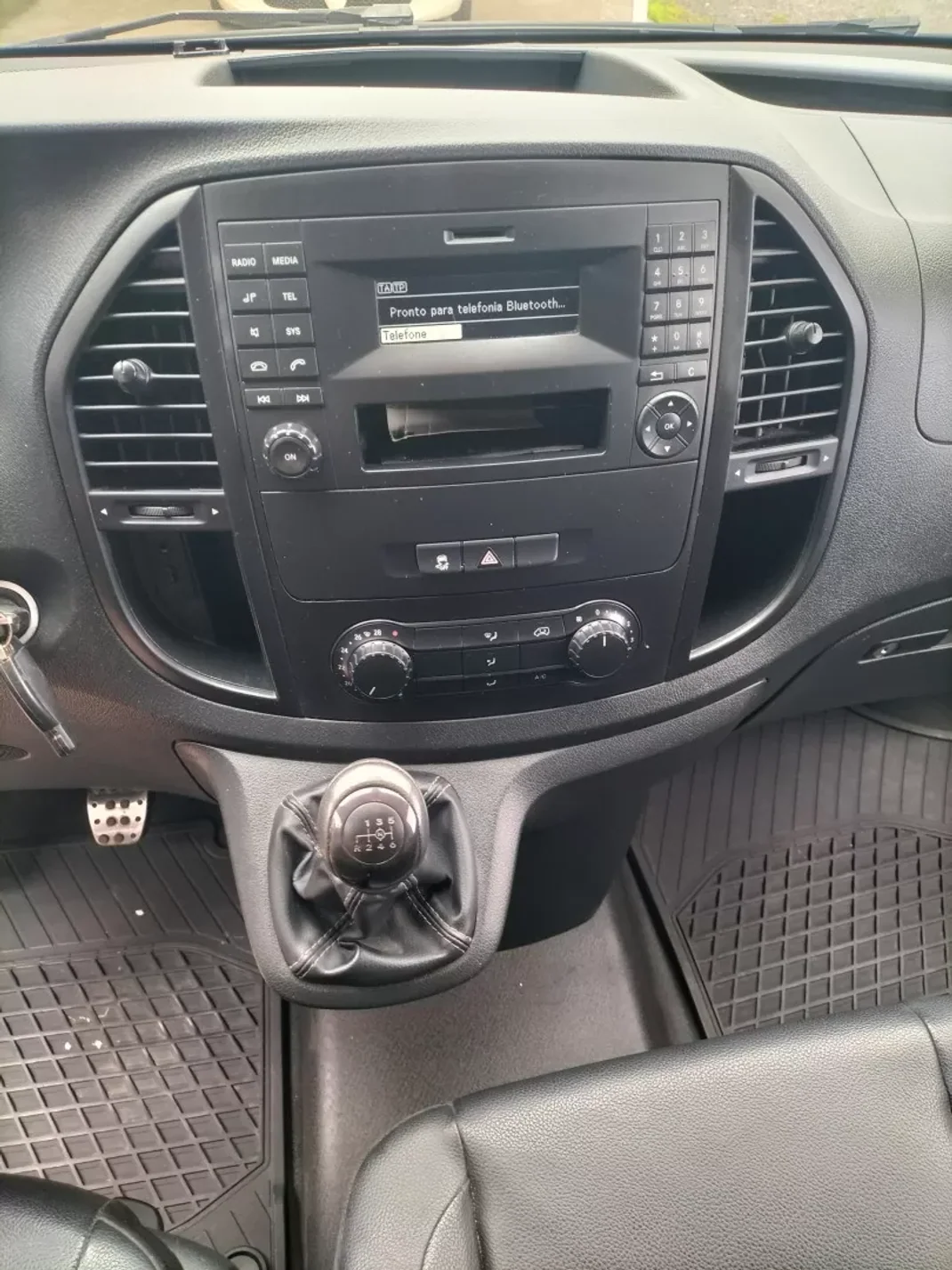 Mercedes-Benz VITTO 114 CDI 2019 - 23950 EUR, 153000 km - AUTO.MOTO.pt - 153000km - foto 11 de 13