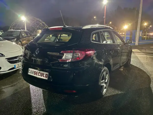 Renault Mégane Sport Tourer 2015 - 11500 EUR, 155869 km - AUTO.MOTO.pt - 155869km - foto 6 de 25