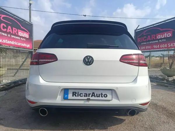 Volkswagen Golf 2014 - 17500 EUR, 162848 km - AUTO.MOTO.pt - 162848km - foto 48 de 57