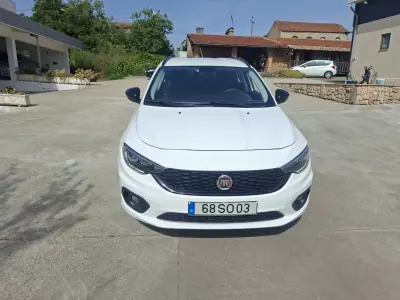 Fiat Tipo Station Wagon 2017 - 9980 EUR, 170000 km - AUTO.MOTO.pt - 170000km - foto 20 de 21