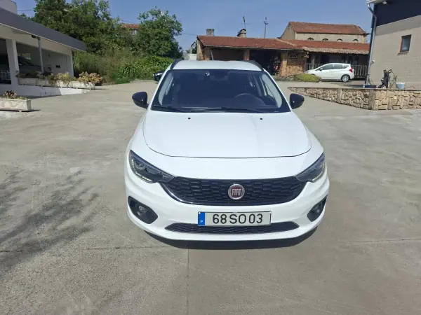 Fiat Tipo Station Wagon 2017 - 9980 EUR, 170000 km - AUTO.MOTO.pt - 170000km - foto 20 de 21
